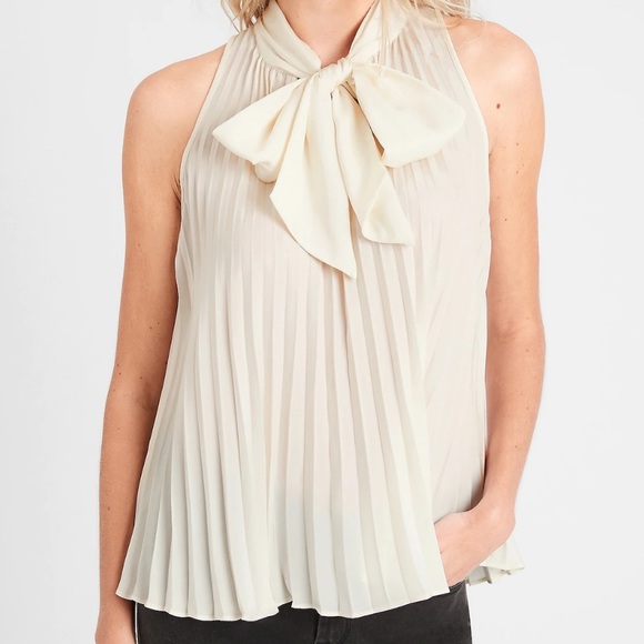 Banana Republic Pleated Tie Neck Blouse S - Picture 2 of 5